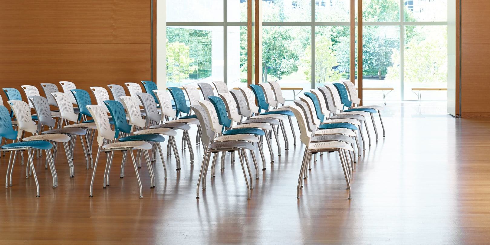ig_prd_ovw_caper_stacking_chair_02.jpg